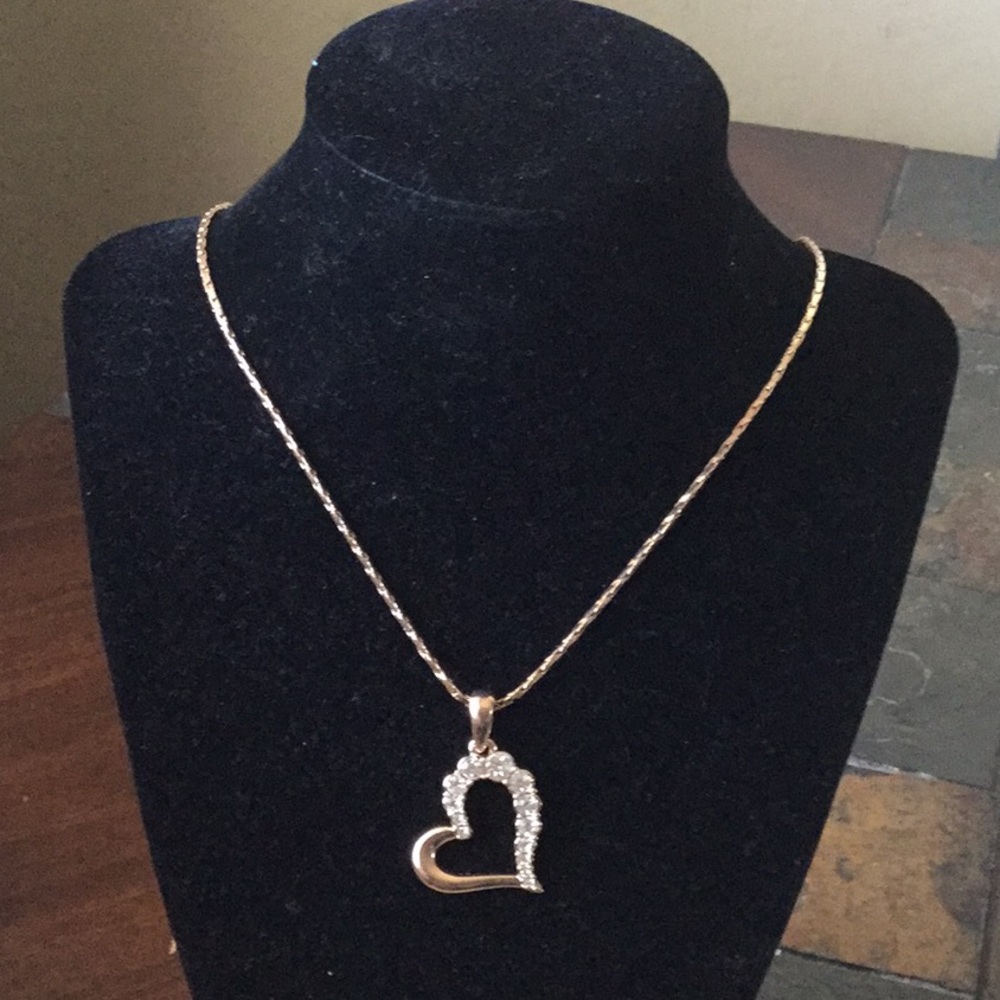 🆕NECKLACE  :  ROSE GOLD PLATED